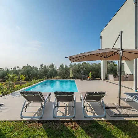 Holiday home Auri