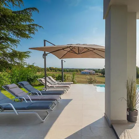 Holiday home Auri Pula