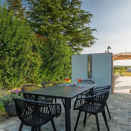 Holiday home Auri