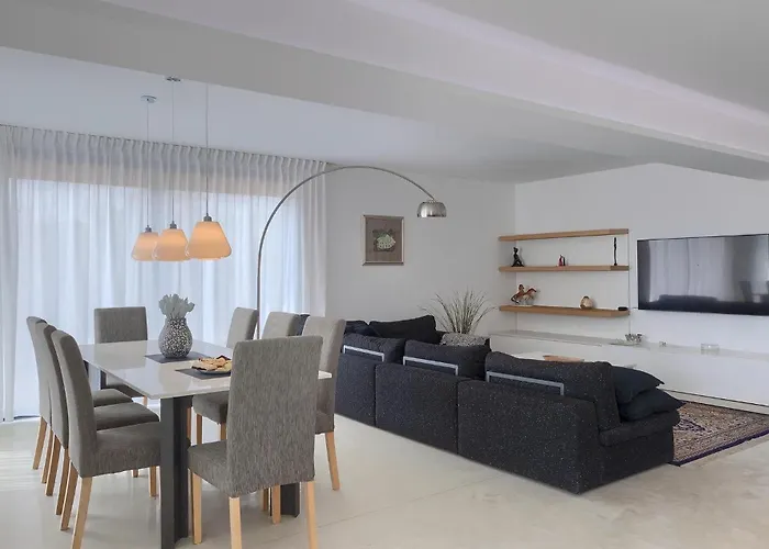 Auri Semesterbostad *