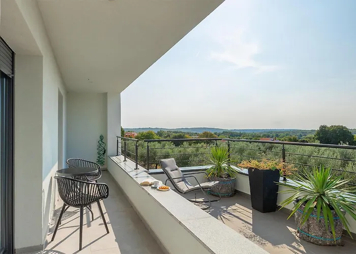 Auri Semesterbostad *