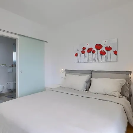 Holiday home Auri *